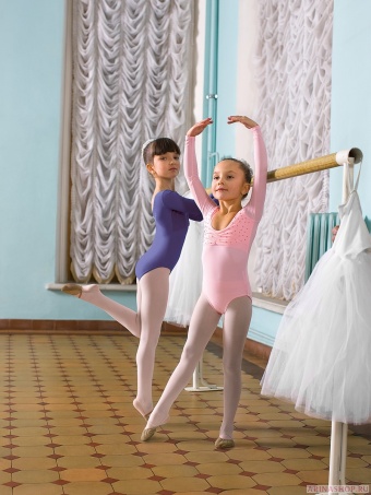 Купальник дл рук,драп,камни розовый 200826