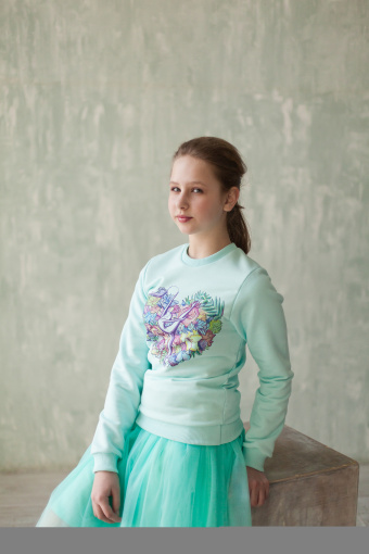 Свитшот с цветочн. принтом