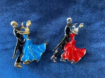 Брошь №37 Сердце с кошечкой